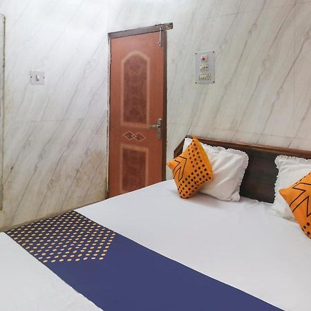 Spot On 67728 Ashish Guest House Jaunpur Exterior foto