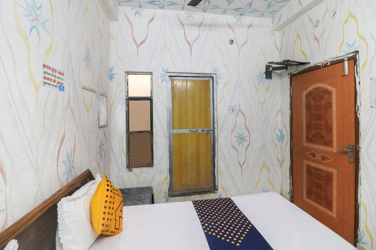Spot On 67728 Ashish Guest House Jaunpur Exterior foto